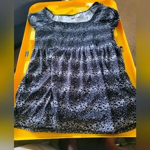 Women's R.E.Q. Small black and white shirt, very pretty, great condition